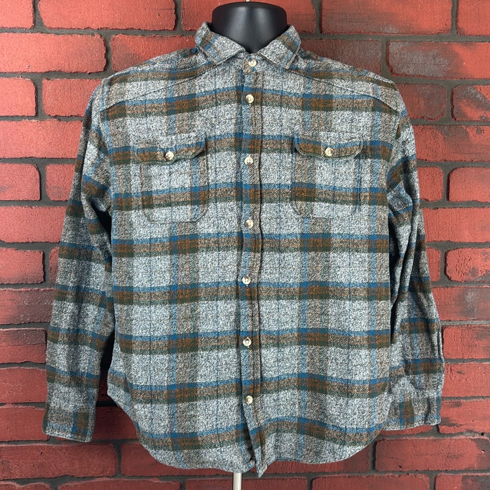 Free Nature Shirt Mens Medium‎ Plaid Flannel